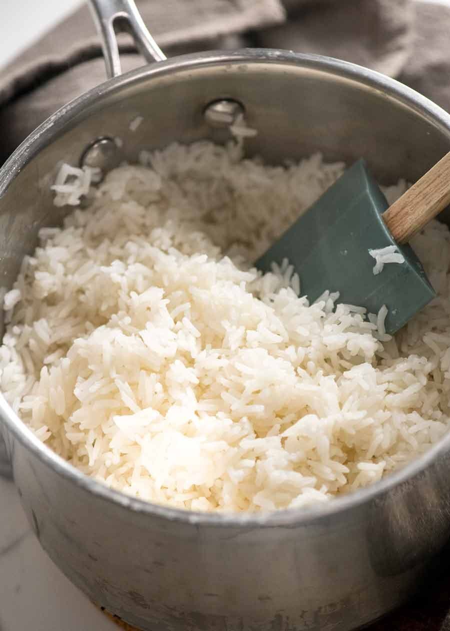 Cơm gạo thơm mới nấu