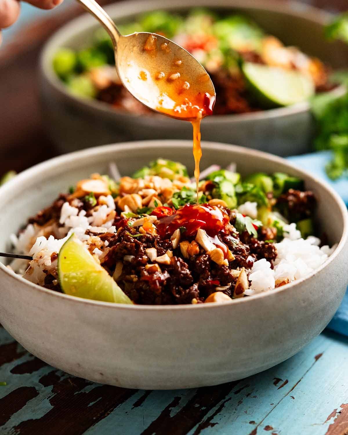 Cơm bò sốt ớt ngọt kiểu Thái