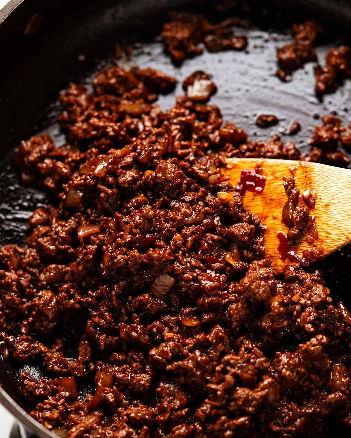 Cơm bò sốt ớt ngọt kiểu Thái