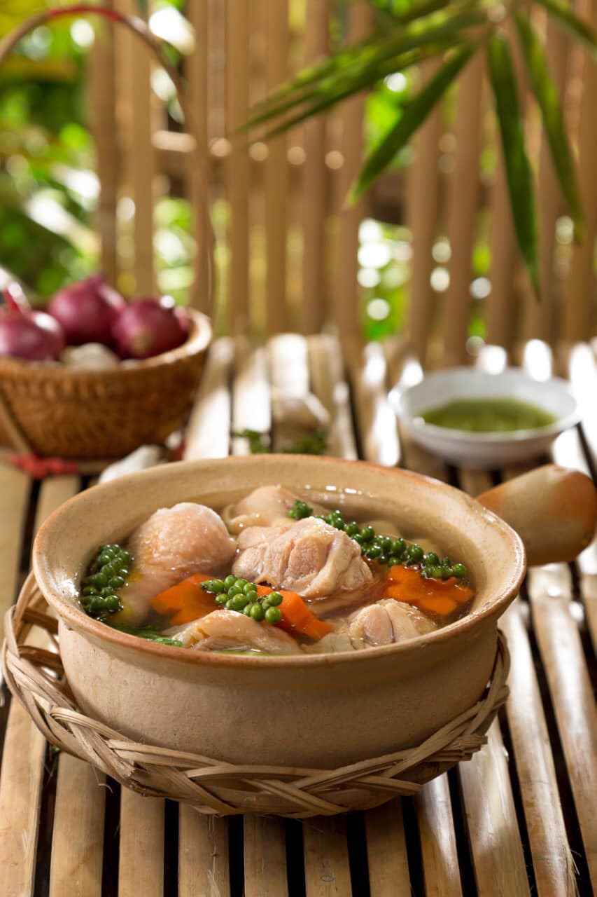 Gà Nấu Tiêu Xanh